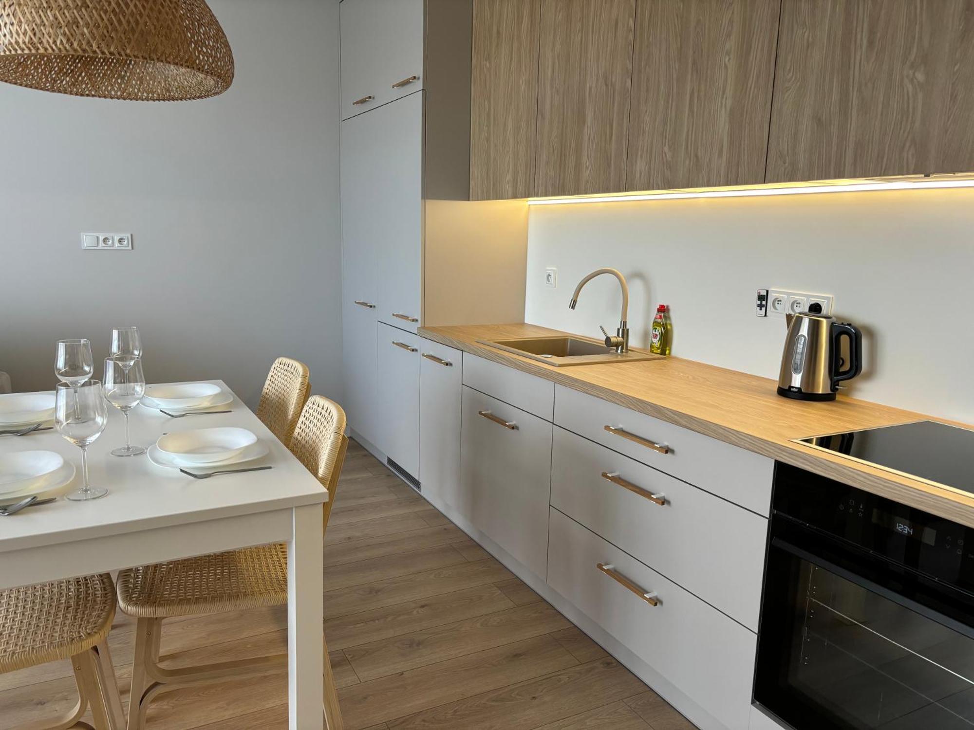 Madlen- Sunset Apartment